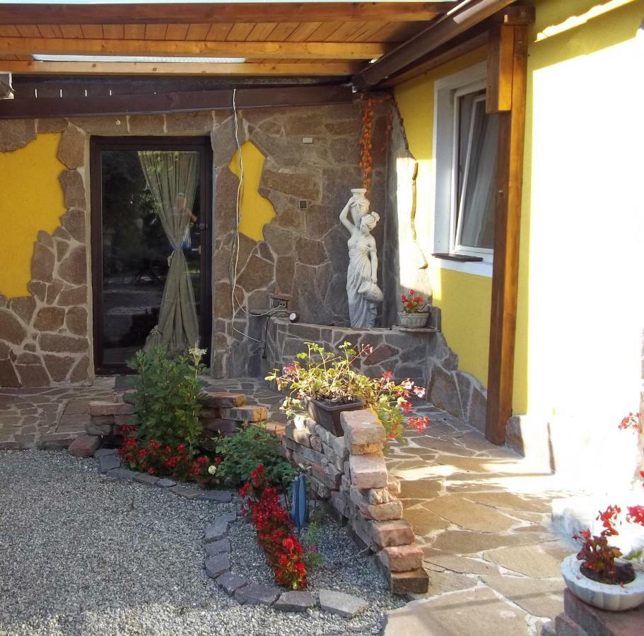 Haus Daniela Apartment Клагенфурт Екстериор снимка